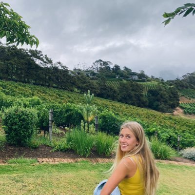 Emmsutherland's profile picture. 