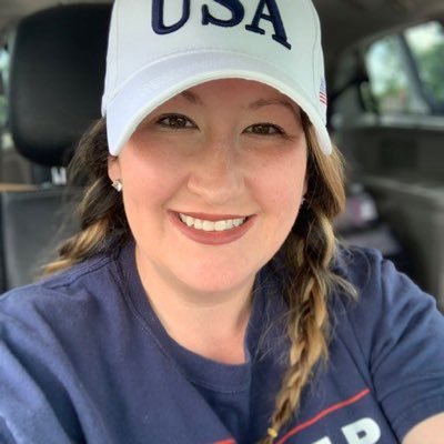 McSteph3285's profile picture. 