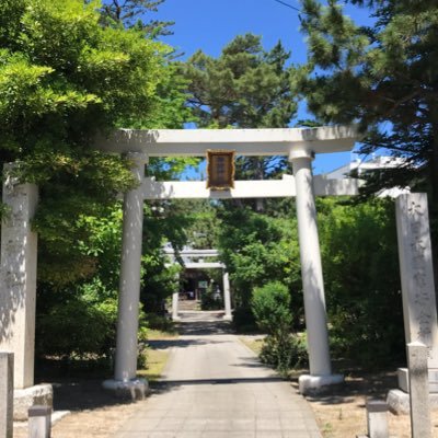 新潟の古社、諏訪神社の宮司が呟いています。新潟市中央区旭町通2番町736番地 #神社 #登拝部