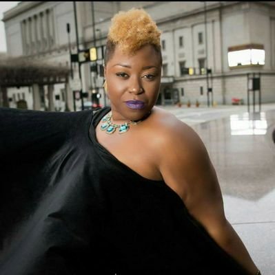 Follow this dynamic live entertainer who will get you out your seat and make you move your feet! To'Nia Ruby is a powerhouse performer like you've never seen!