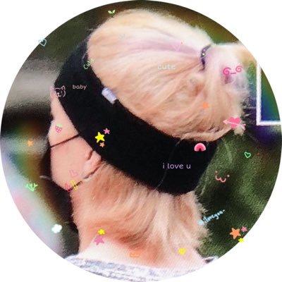 mintyhwng's profile picture. FOR #HYUNJIN 💭🌈🍏🛹🧺