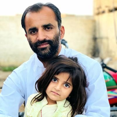 riazbugti's profile picture.