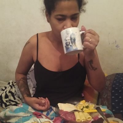 Carolsofis_'s profile picture. universitária 📚 RESISTÊNCIA pela nossa EXISTÊNCIA✊🏿 comédia é meu forte.
@carolsofis