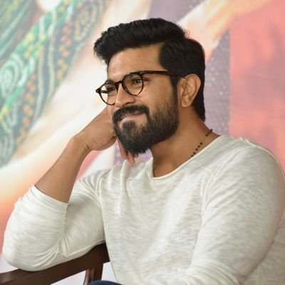 Ramcharan die fan ikkada