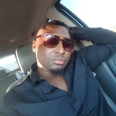 gbatoromeus's profile picture. Funny