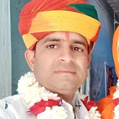 Vijay80781052's profile picture. gold Smith