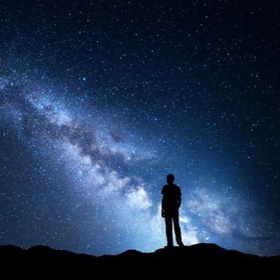 星空を眺めるのが好き。 真砂なす 数なき星の 其中に 吾に向ひて 光る星あり…それはまだ見ぬ何か。