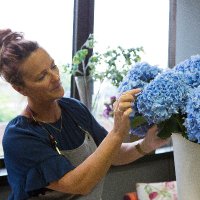 Louise Dutfield(@LouiseByflowers) 's Twitter Profile Photo