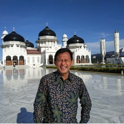 hilalsabta's profile picture. ♥my self my family & my idunk ({})