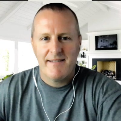 UX/UI designer, Family man, Dad and Bears/Blackhawks/Cubs fan