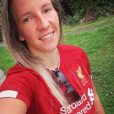 Life is best lived outdoors :) 🙌 Cymru am byth ♥ #LFC🔴 #LARams 🐐Insta: catrinrees9 📸