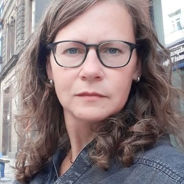 project leader at @SFB294 @UniJena. international law and political theory of natural resources and global commons.
Czexpat. Feminist. Docentka! 🇪🇺🇨🇿🇩🇪