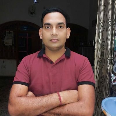 deepuchauhan165's profile picture. 