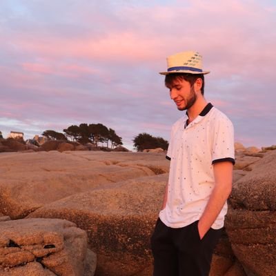 m_huet04's profile picture. 