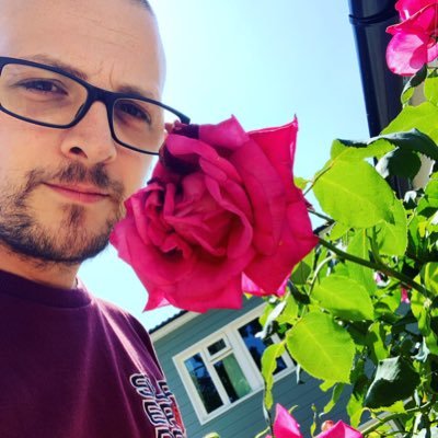 Father first ❤️ to 6 kids, content creator on all major platforms and all round positive thinking dude. ONLY GOOD VIBES ❤️👌