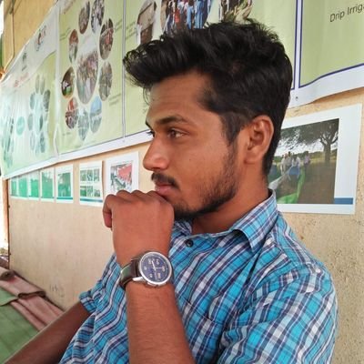 WakhareRush's profile picture. I think therefore I am !