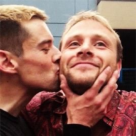 Art is love made public ♥
Fan of Sense8, Harry Potter, Star Wars, Lord of the Rings, Marvel, Disney and others.HUFFLEPUFF FOREVER 🦡
I ship Stormpilot & Malec ♥