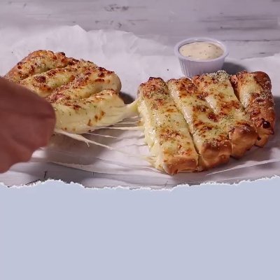 Succesfully campaigned for the return of the tear and share. Now we campaign for a reasonable price!
I will not relent until my demands are met @pizzahutdeliver