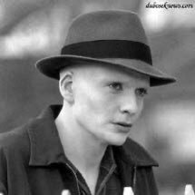 JO906804's profile picture. .