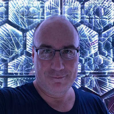Creative technologist, inspired by science fiction, and what it tells us about our past and future.