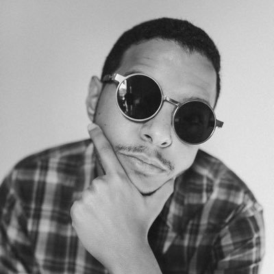 SimsimSiko's profile picture. قد لا اعرف ان اكتب كلمة حُرية...لكنى احمل معناها.