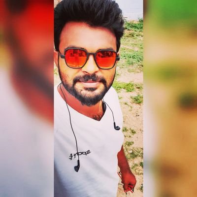 Mohanra56727148's profile picture. communism is important to society..