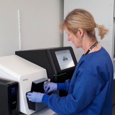 Molecular Biologist @CurtinUni 🧬 marine, terrestrial and medical 🥼 #environmental_DNA #biodiversity #microbiome All views are my own