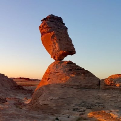 مجموعة من العلماء والخبراء السعوديين يهدفون إلى نشر الوعي والمعرفة بعلوم الأرض Saudi scientists aiming to spread awareness and knowledge about Earth Sciences