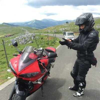 現在、バイク事故による怪我のリハビリ中…。バイク垢ですが、たまに柔道やトレーニングの事も呟きますw  YZF-R6(5sl)・YZF-R125(5D7)・レヴォーグ(DBA-VM4)・時々CBR600RR(PC40中期)