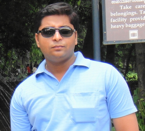 Computer Engineer , IT Solution Architect ,  passionate investor in Indian equity , CANSLIM follower
