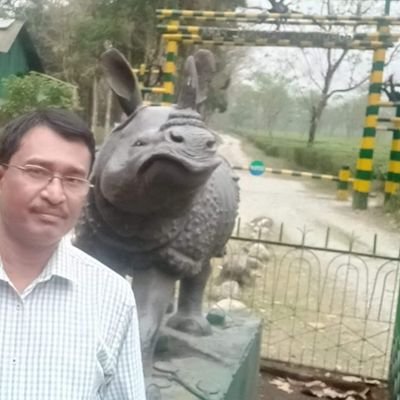 HiraDey9's profile picture. Politics Should not be a business