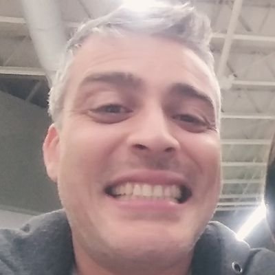 Gabriel49777112's profile picture. comerciante