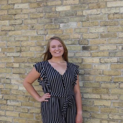 axeen1205's profile picture. treat people with kindness