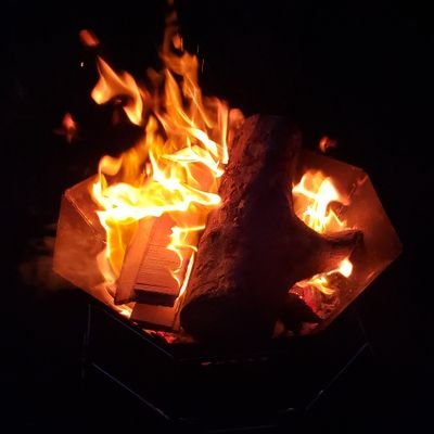ソロキャンパー!☀️
拠点は福岡です!!!🇯🇵
さぁ、今日はどこをキャンプ地にしようかな。⛺
キャンプ🔥/アニメ📺/筋トレ💪/嫁好き💑