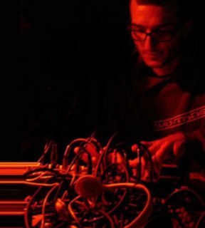Electronic Music Artist from Rome. http://t.co/Le5apo3xPM
sinapsya@yahoo.it