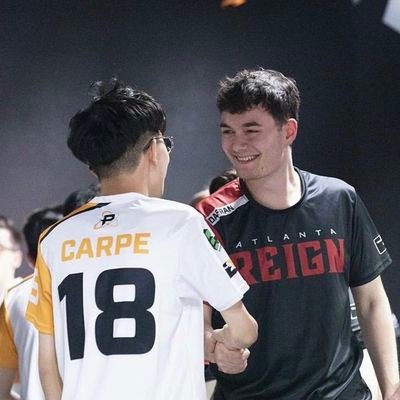 AzIzAzian_OW's profile picture. flex tank
flex dps
flex supp