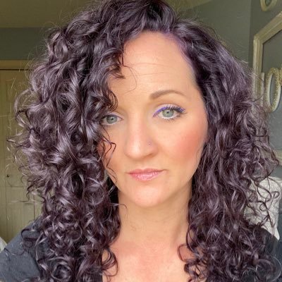 susiewa14840450's profile picture. 