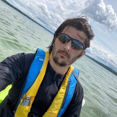 salihveseli's profile picture. Started thinking about learning programming 10 years ago. I actually started in 2022.