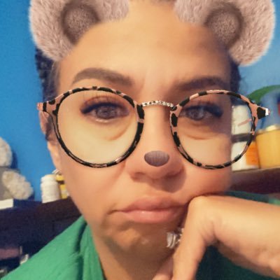 nena121705's profile picture. "Oderint dum metuant"