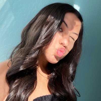 Andrea77171132's profile picture. only here because I’m bored 😘