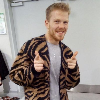 phD student @harbor_unihh | 29
| Curious, zealous, soulless, random and sometimes funny dude. #entp #dharma #nanoscience #nanofluidics #nosoul #gngr