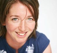 Randstedelijke nieuwsgierige. Leert, schrijft, kookt, probeert soms wat doe-het-zelfdingetjes en bewondert