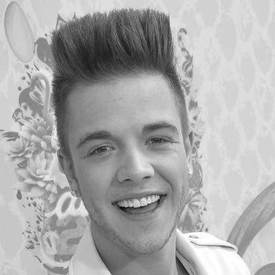 realhawara's profile picture. westaustrian der hose in den socken rein steckt