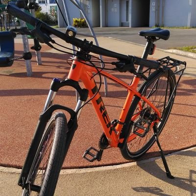 Aoki46Toshikazu's profile picture. 聖飢魔II・BABYMETAL・HR/HM好き。ギター少々かじってます。 motoGPも好きDEATH