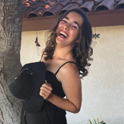 I love to make everyone I know feel happy inside and out! ❤️