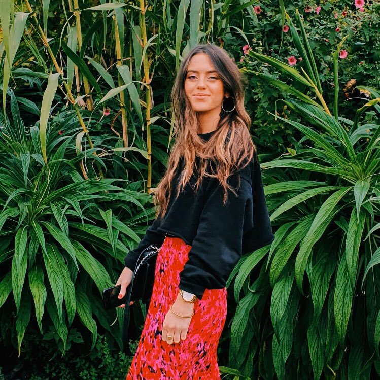 CaitlinHEForbes's profile picture. Freelance Stylist / styling assistant  caitlinheforbes - instagram