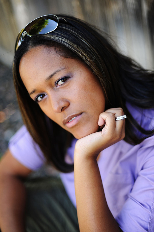 Foodie, wife, mother, boudoir and wedding photographer. 
http://t.co/vDyTBmqX & http://t.co/blkpTb20
