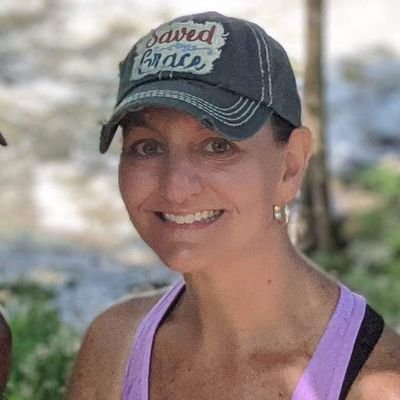 angelaprice72's profile picture. 