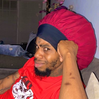 Dr_Phillip_bruh's profile picture. ig: @dee_znealy