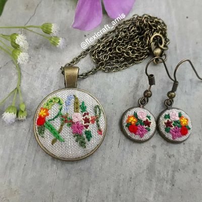 flexicraftarnis's profile picture. I do hand embroidery and sell embroidered jewelry on Etsy : FlexiCraft

Full collections and tutorial on Instagram @flexicraft_arnis.